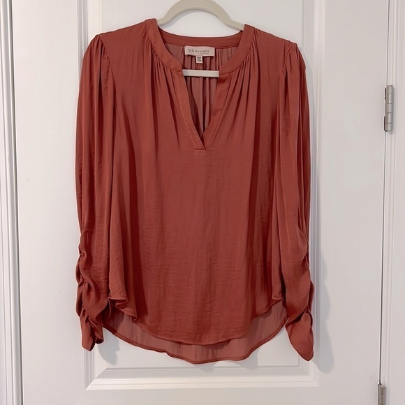 Philosophy Republic Clothing Satin Silk V-Neck Ruched Long Sleeve Blouse - Picture 1 of 8